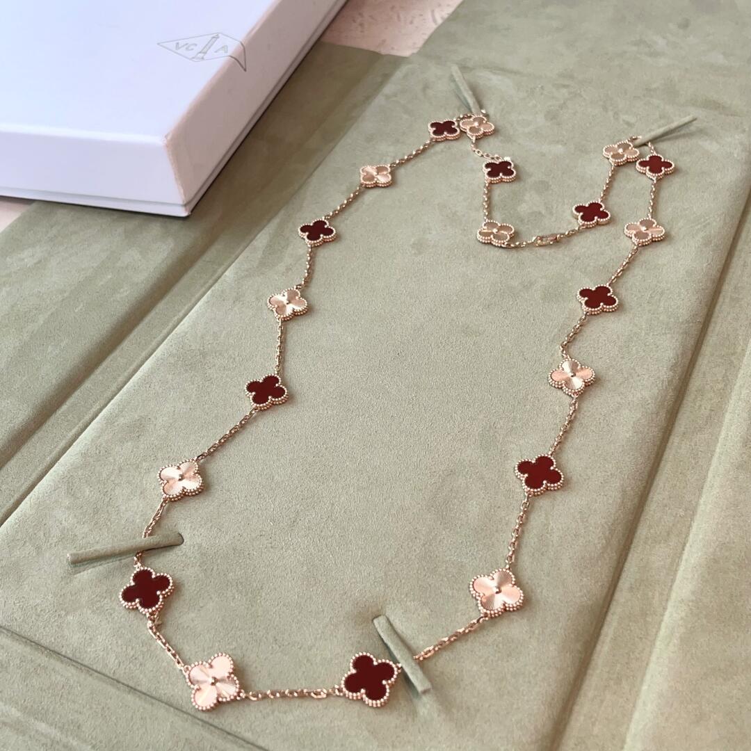 [Camiery]CLOVER 20 MOTIFS LASER CARNELIAN NECKLACE