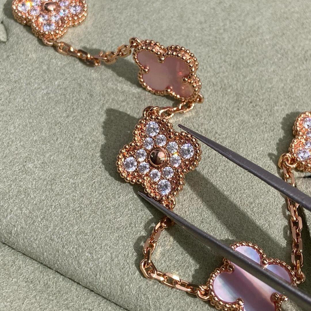 [Camiery]CLOVER 10 MOTIFS DIAMOND PINK MOP NECKLACE