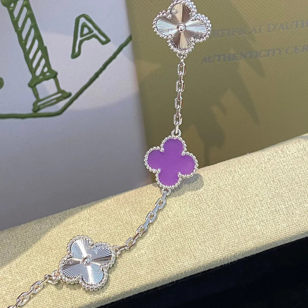 [Camiery] CLOVER 5 MOTIF VIOLET BRACELET COLLECTION