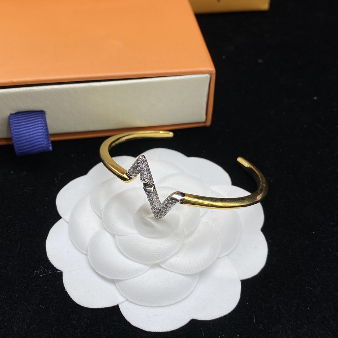 [CLOVER JEWELRY]VOLTE UPSITE DOWN DIAMOND GOLD OPEN BRACELET
