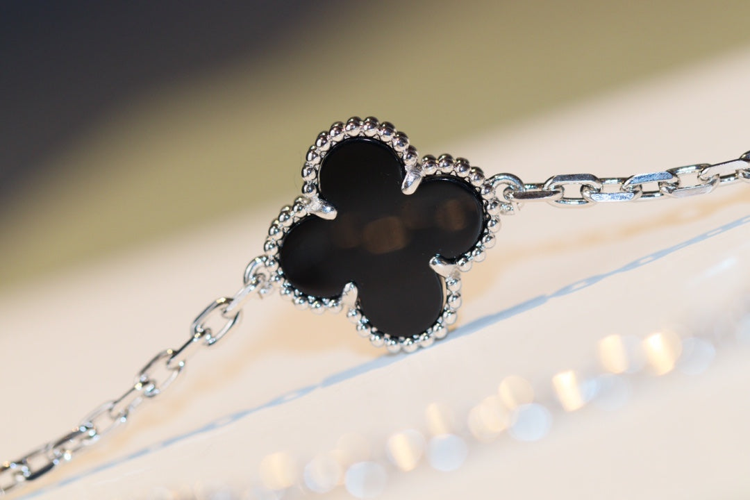 [Camiery]CLOVER 20 MOTIFS ONYX DIAMOND SILVER