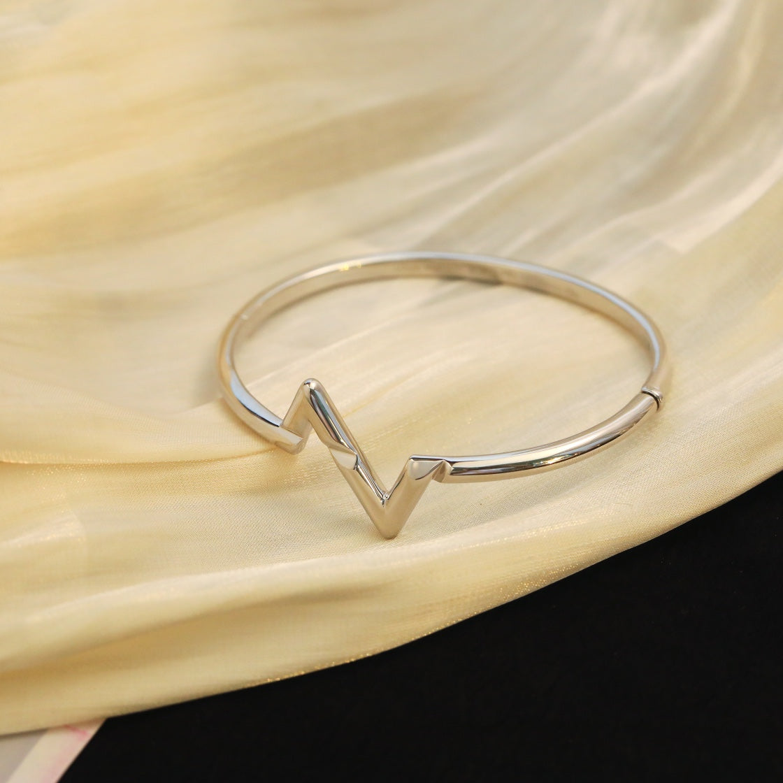 [CLOVER JEWELRY]VOLTE UPSITE DOWN BRACELET