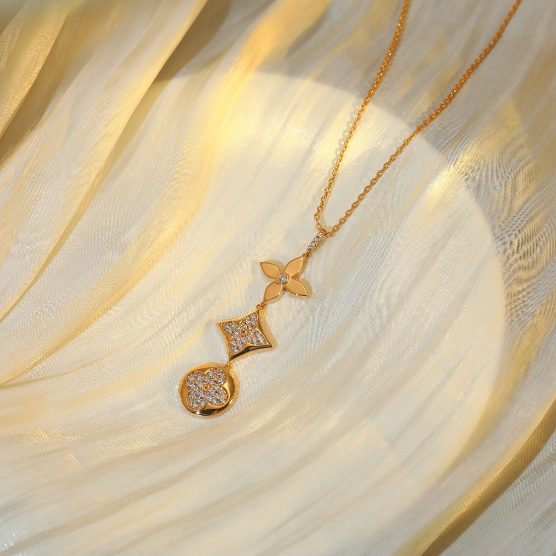 [CLOVER JEWELRY]STAR AND SUN DIAMOND PINK GOLD NECKLACE