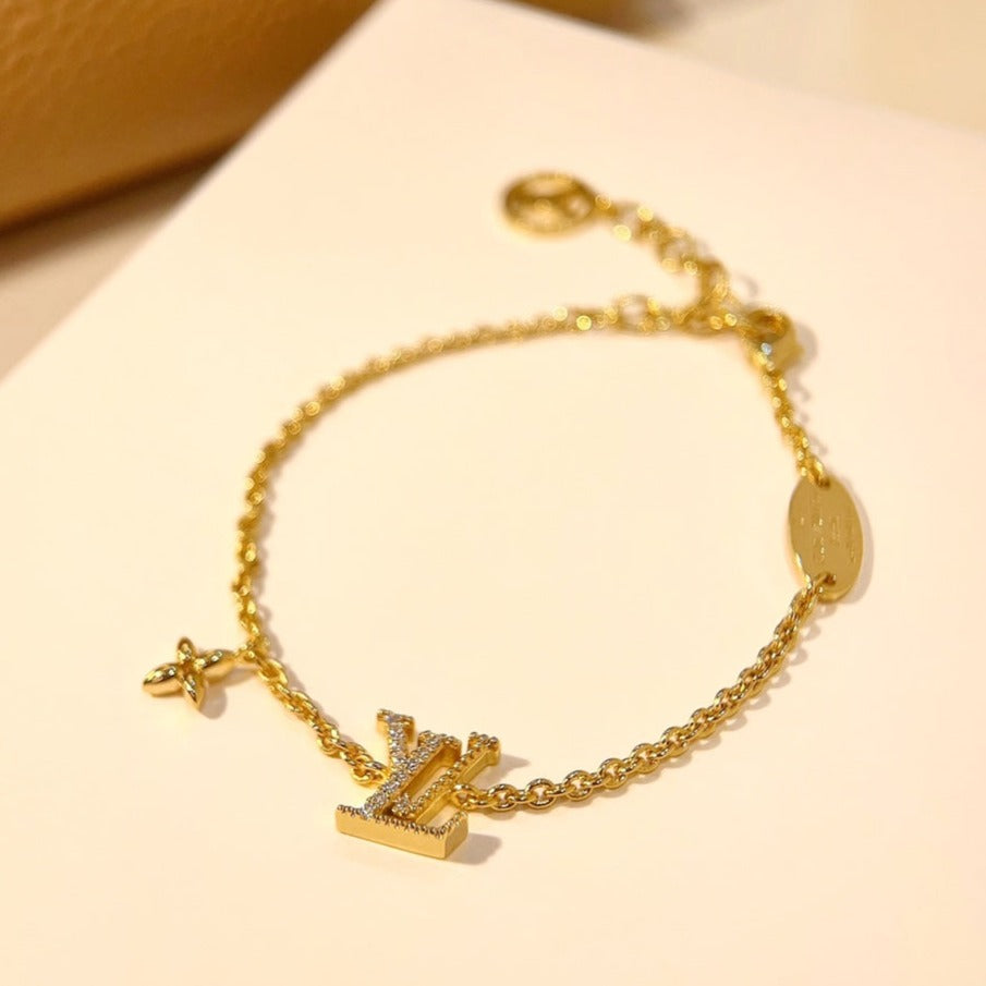 [CLOVER JEWELRY]LOGO STAR MOTIF GOLD BRACELET