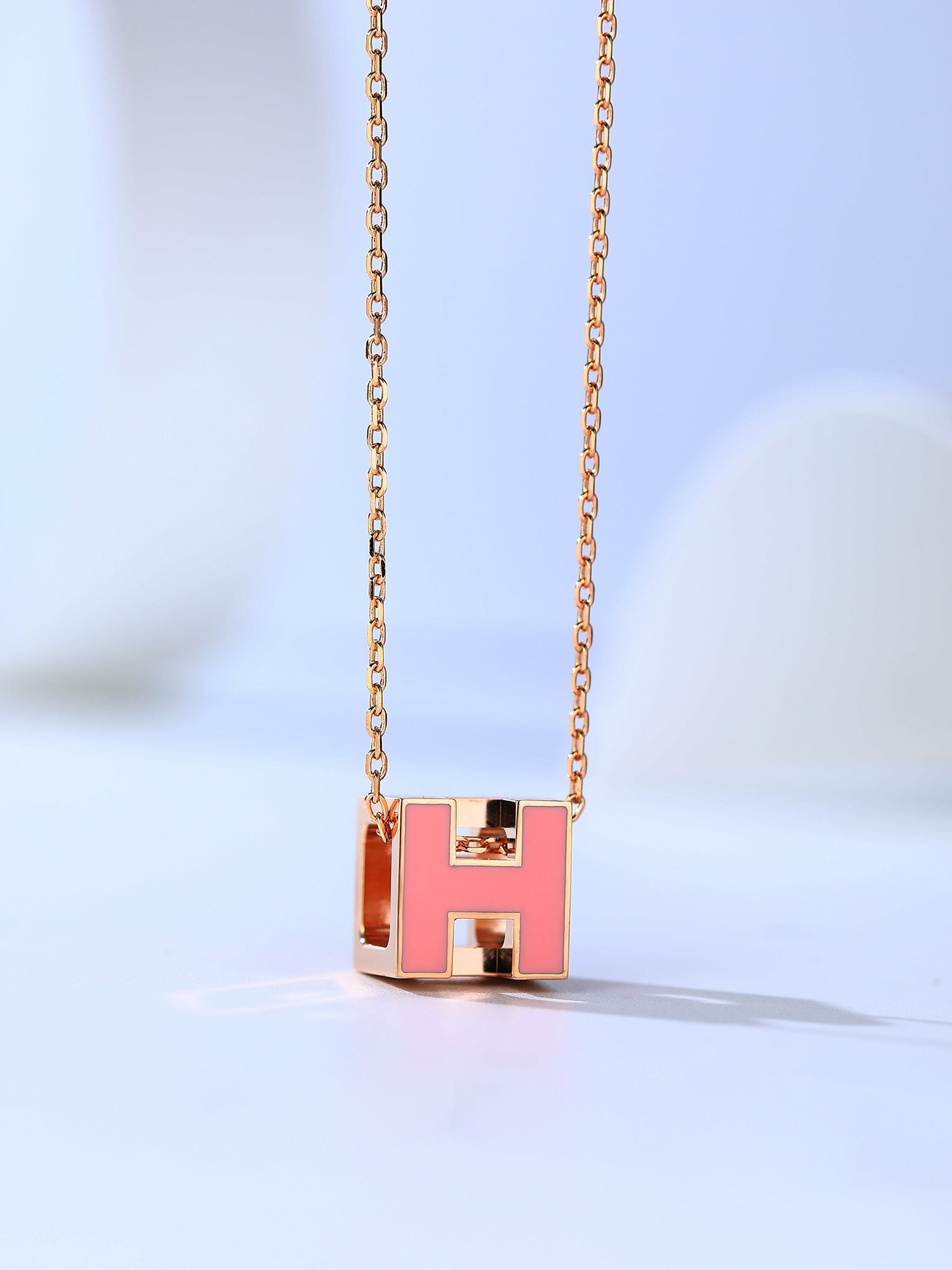 [Camiery]H CAGE PINK GOLD NECKLACE
