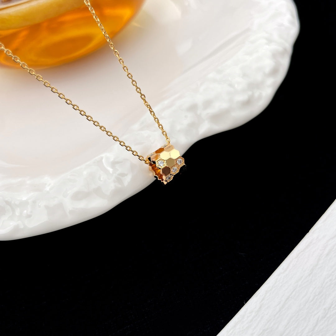 [CLOVER JEWELRY]BEE MINI PEDANT DIAMOND NECKLACE