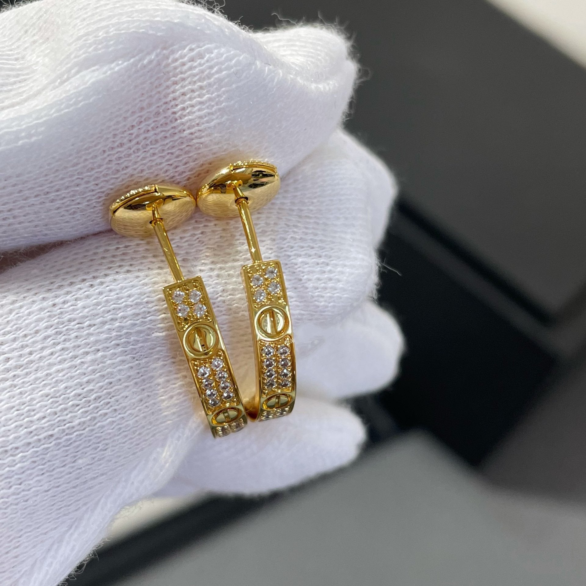 [CLOVER JEWELRY]LOVE DIAMOND GOLD HOOP EARRINGS