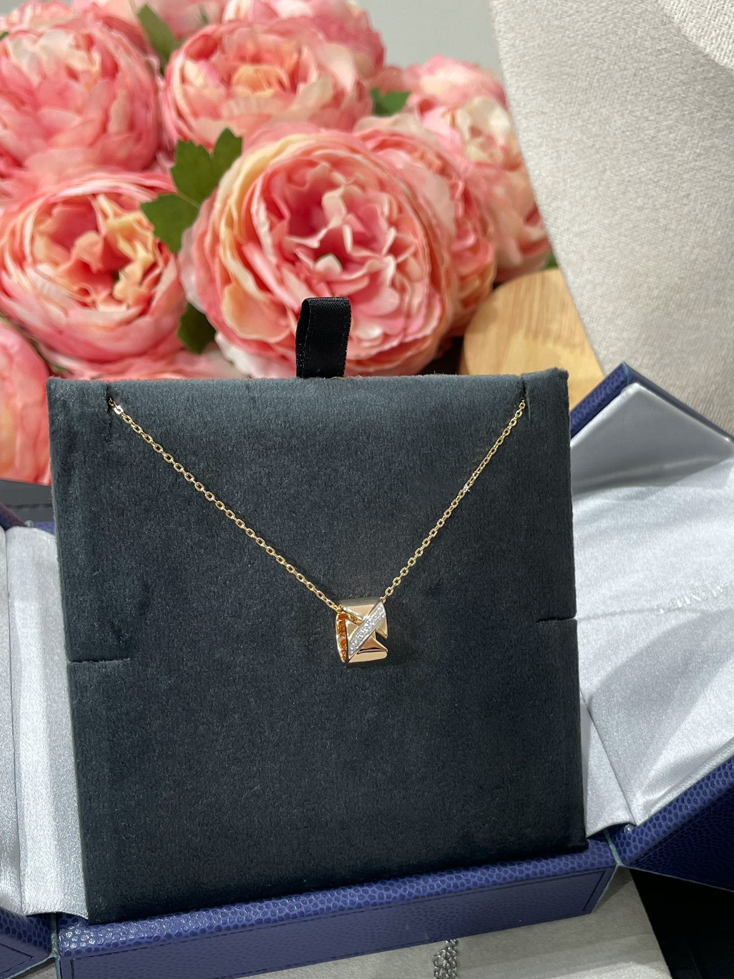 [CLOVER JEWELRY]LIENS EVIDENCE DIAMOND NECKLACE