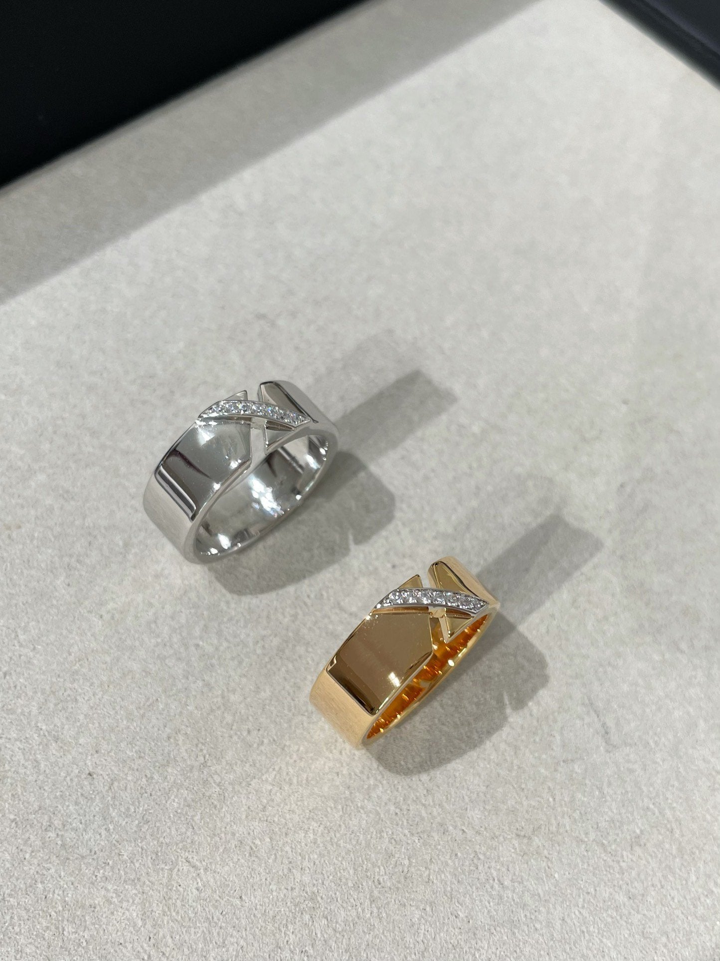 [CLOVER JEWELRY]LIENS EVIDENCE DIAOMOND RING