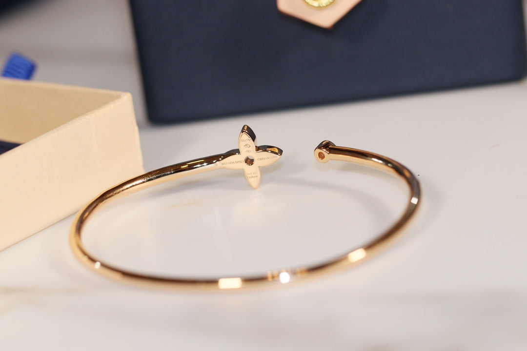 [CLOVER JEWELRY]IDYLLE GOLD OPEN BRACELET DIAMOND PAVED
