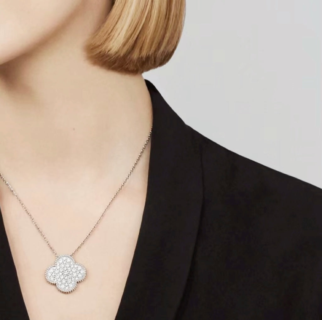 [Camiery]CLOVER 25MM LARGE PENDANT DIAMOND PAVED SILVER NECKLACE