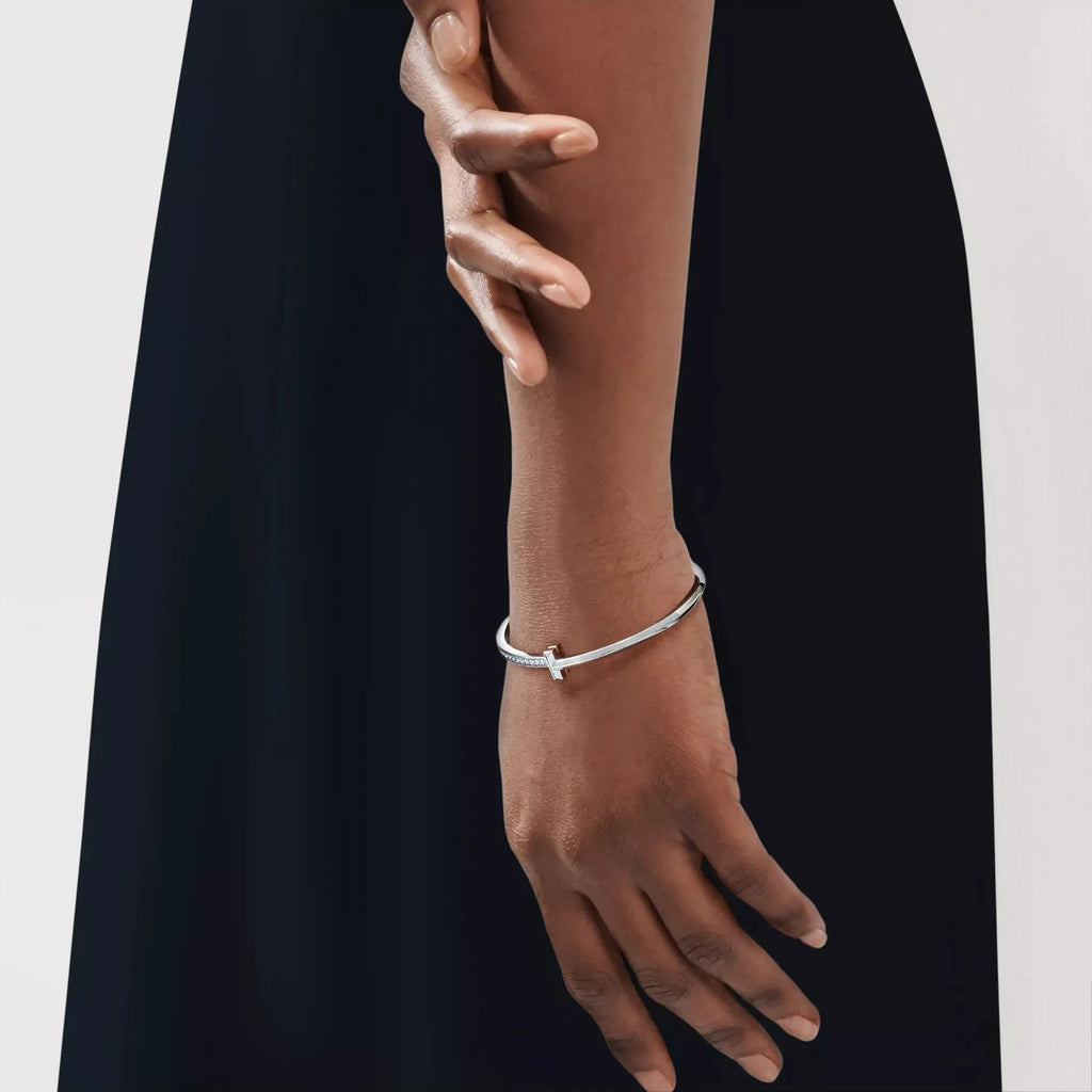 [Camiery] TF T Bracelet - T1 Narrow Half Pavé Bangle in White Gold