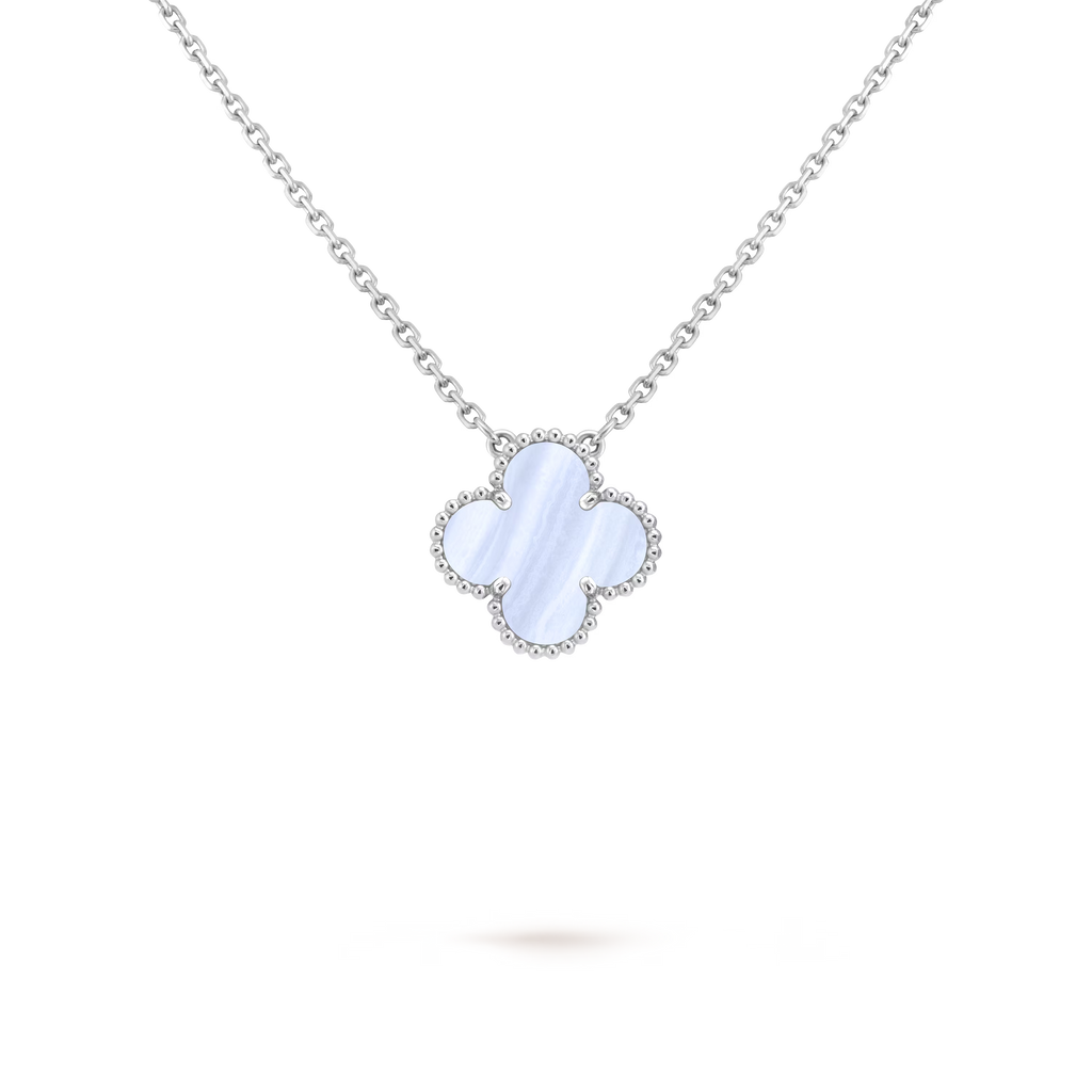 [Camiery] VA CLOVER 15MM BLUE CHALCEDONY WHITE GOLD NECKLACE