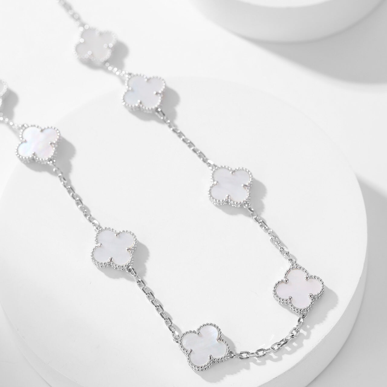 [Camiery]CLOVER 10 MOTIFS WHITE MOTHER OF PEARL NECKLACE