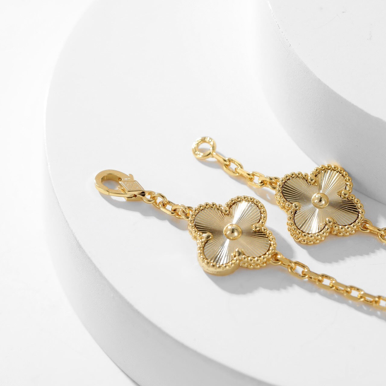 [Camiery]CLOVER 10 MOTIFS LASER NECKLACE