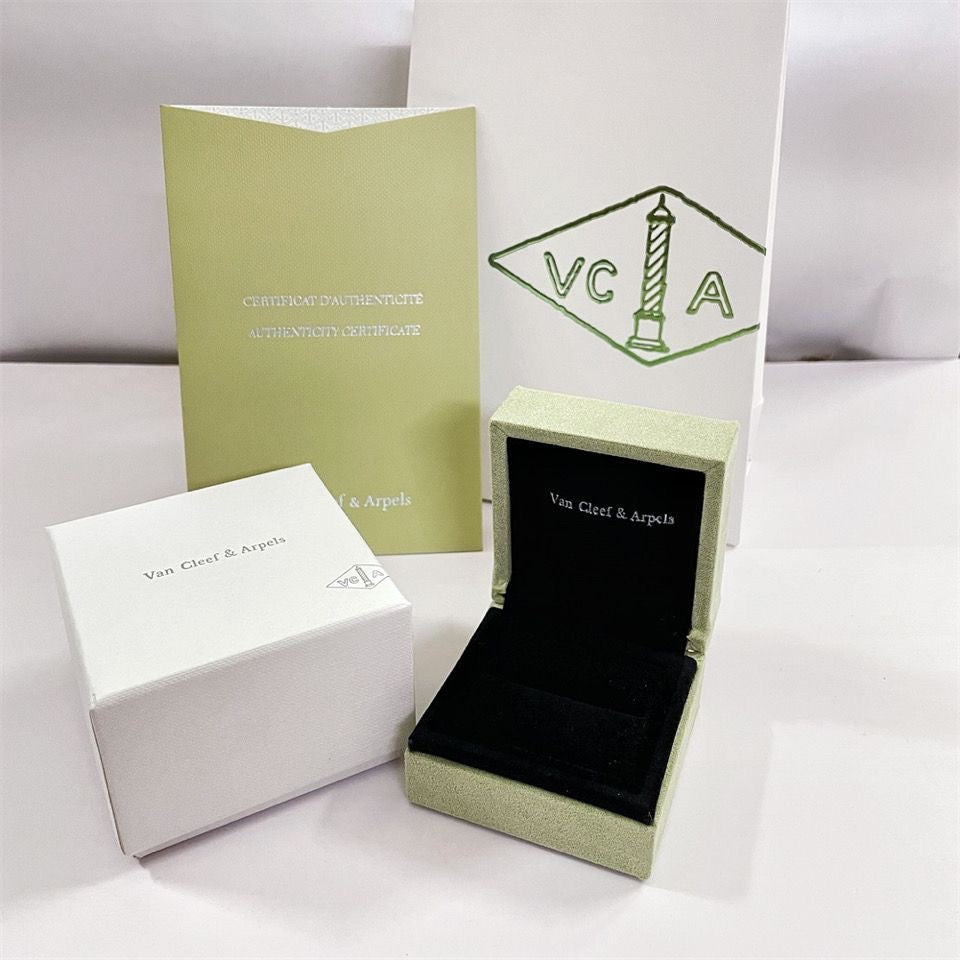 [CLOVER JEWELRY]VA CLOVER BRACELET NECKLACE RING BOX GIFT BAG