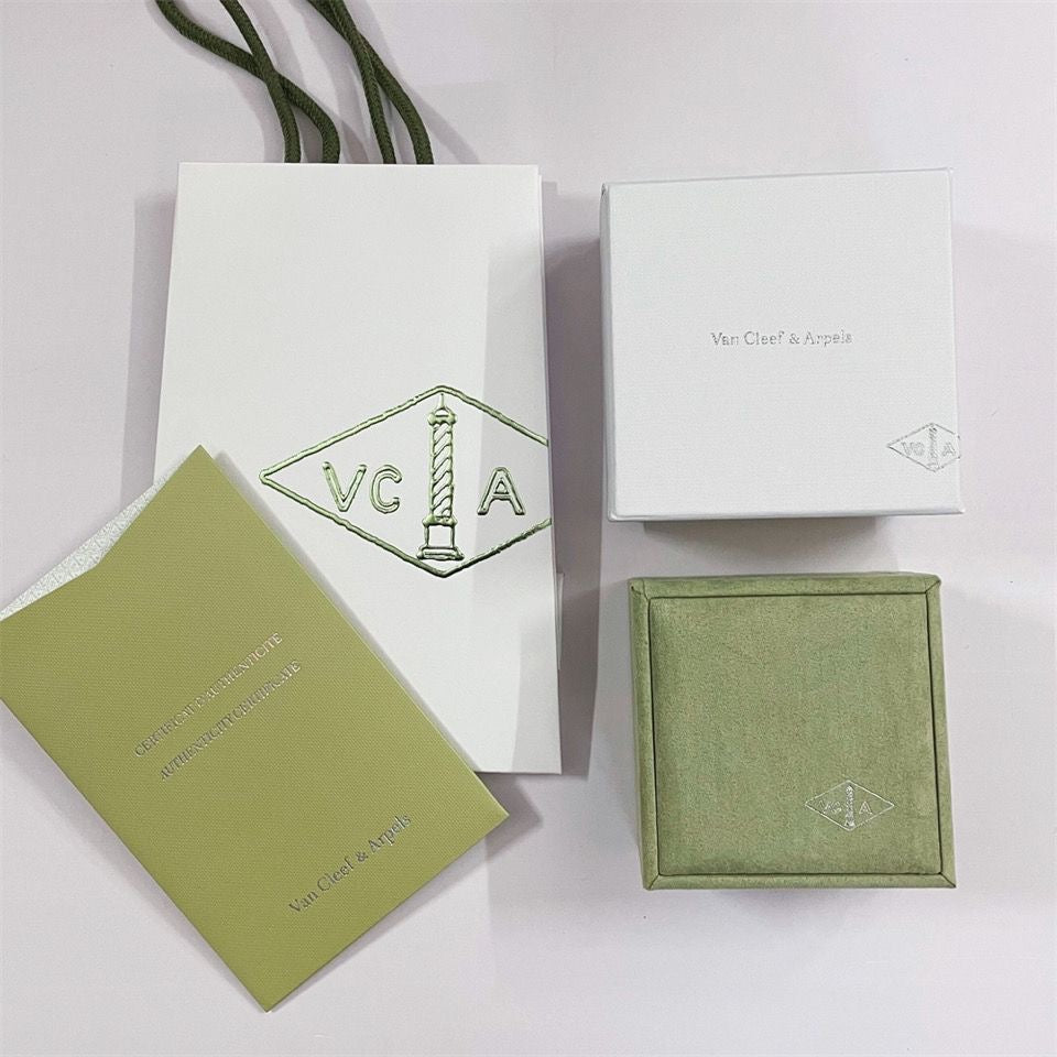 [CLOVER JEWELRY]VA CLOVER BRACELET NECKLACE RING BOX GIFT BAG