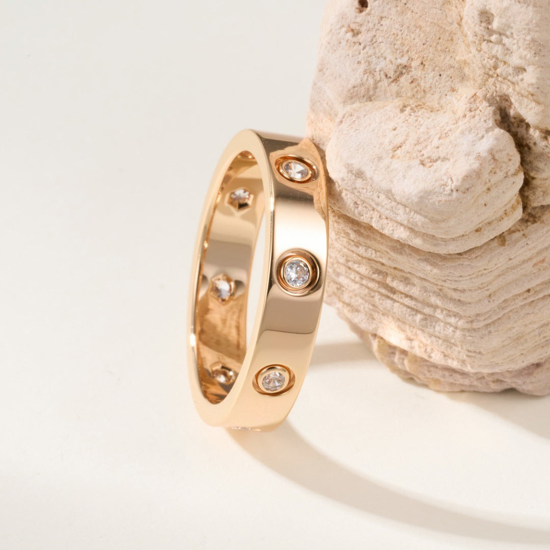 [Camiery] LOVE 4MM 8 DIAMOND RING
