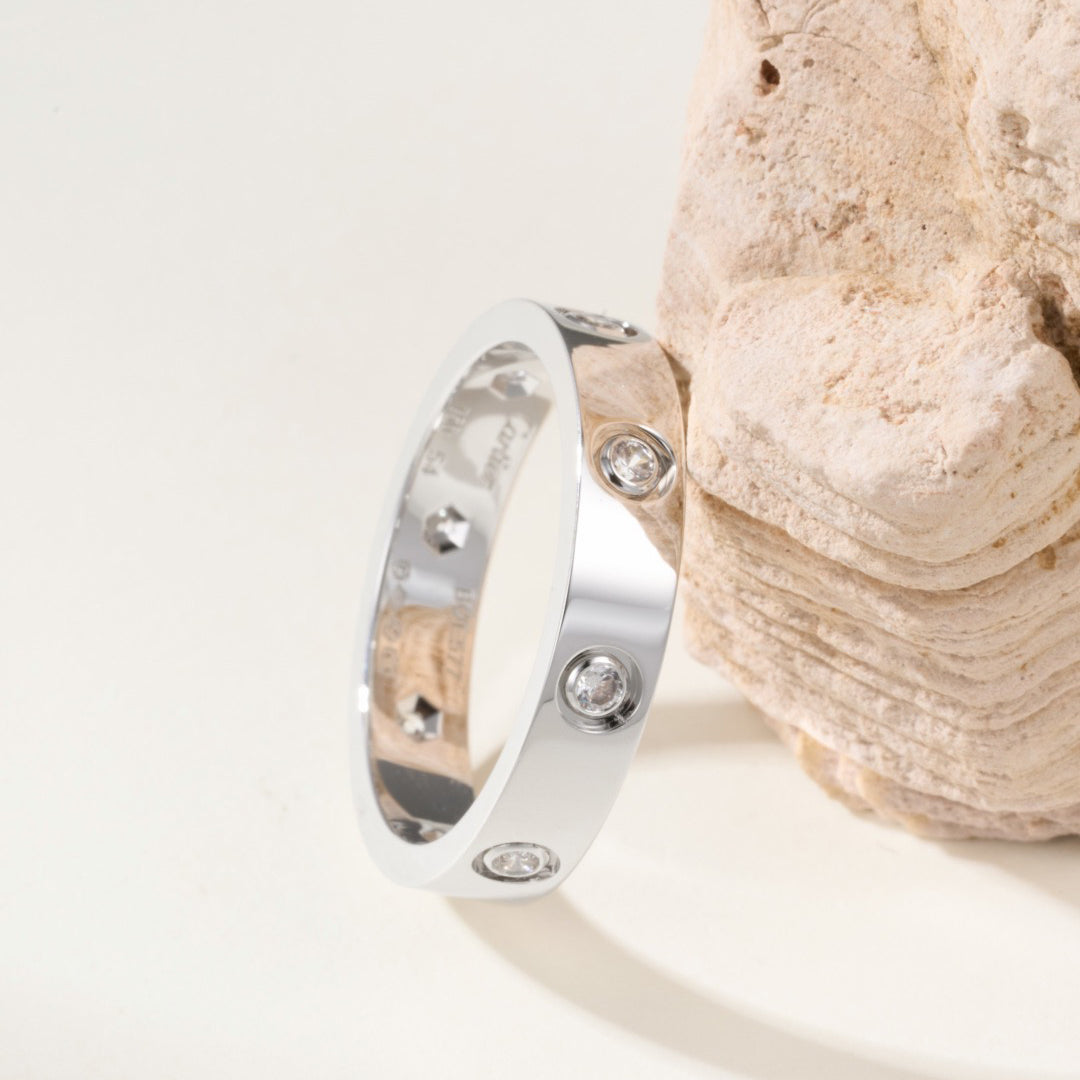[Camiery] LOVE 4MM 8 DIAMOND RING