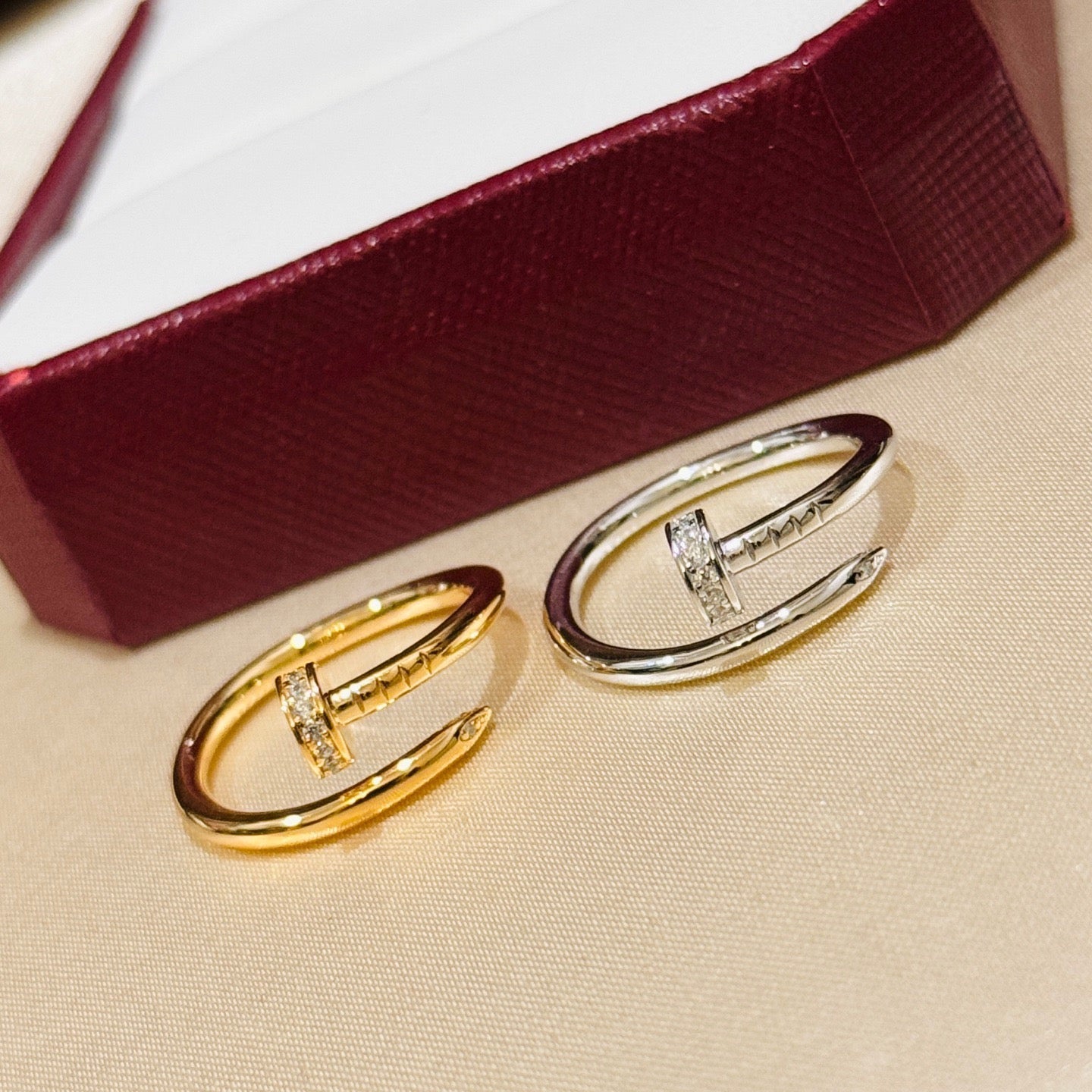[Camiery] JUSTE 1.8MM HALF DIAMOND RING