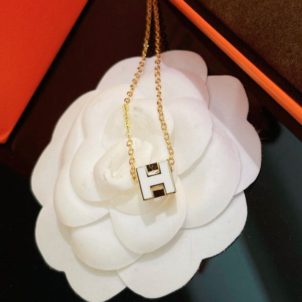 [CLOVER JEWELRY]H WHITE SQUARE GOLD NECKLACE