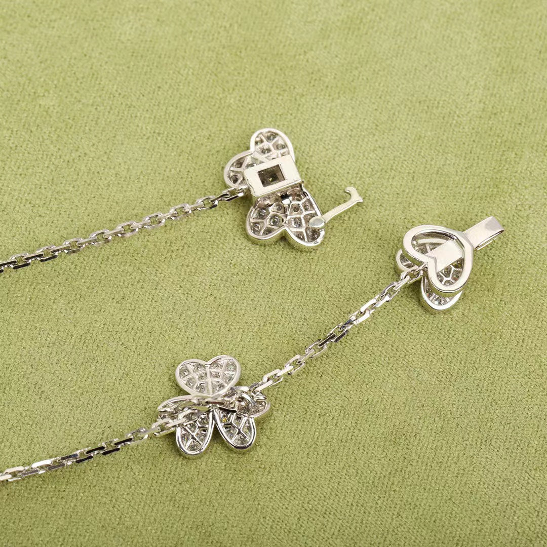 [Camiery]FRIVOLE SILVER 9 FLOWERS NECKLACE