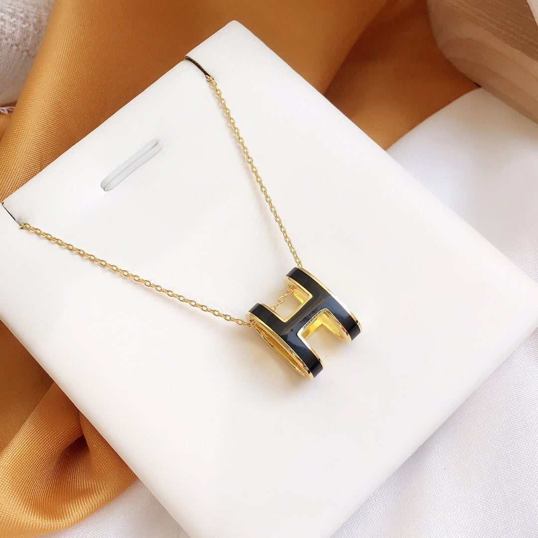 [CLOVER JEWELRY]HM CLIC BLACK ENAMEL GOLD NECKLACE