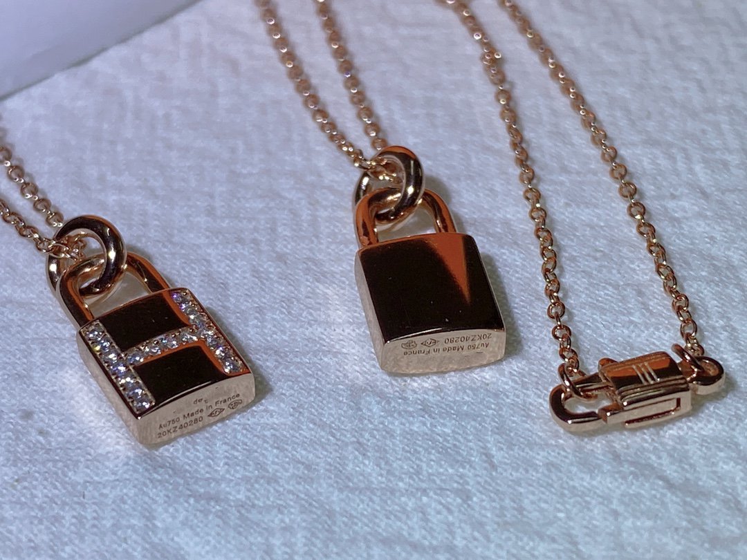 [CLOVER JEWELRY]HM ADVANCED NICHE LOCK HEAD NECKLACE DIAMONDS