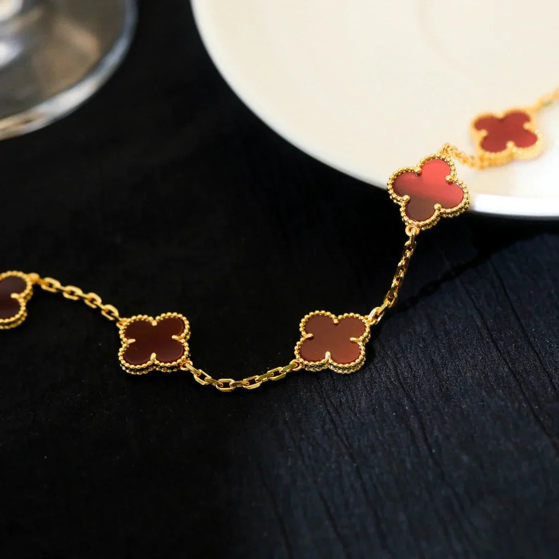 [CLOVER JEWELRY] CLOVER 5 MOTIF RED CORNELIAN BRACELET COLLECTION