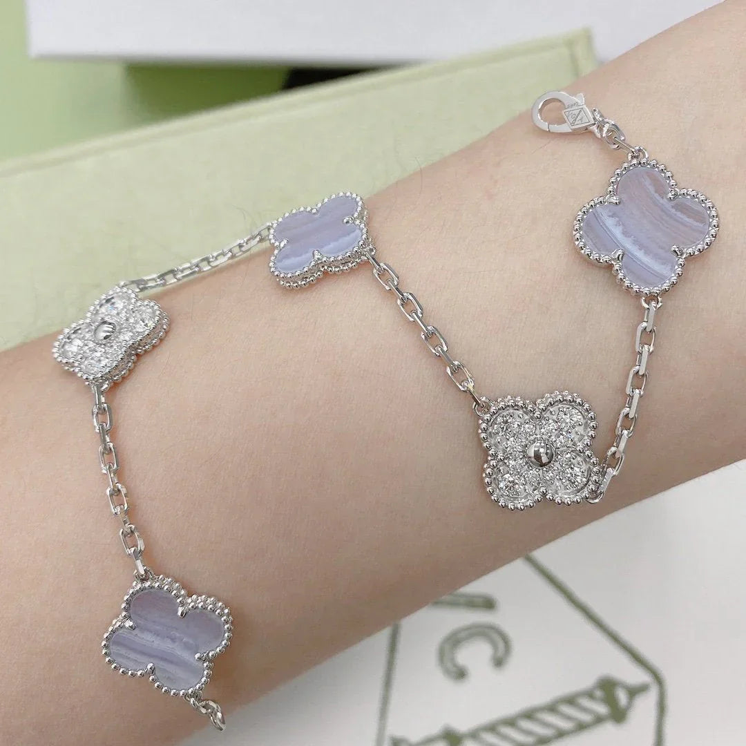 [Camiery] CLOVER 5 MOTIF PURPLE CHALCEDONY BRACELET COLLECTION