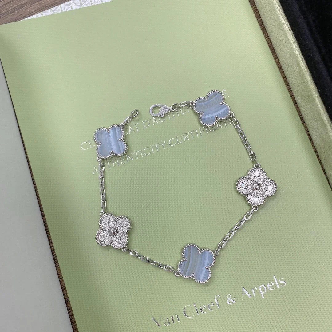 [Camiery] CLOVER 5 MOTIF PURPLE CHALCEDONY BRACELET COLLECTION