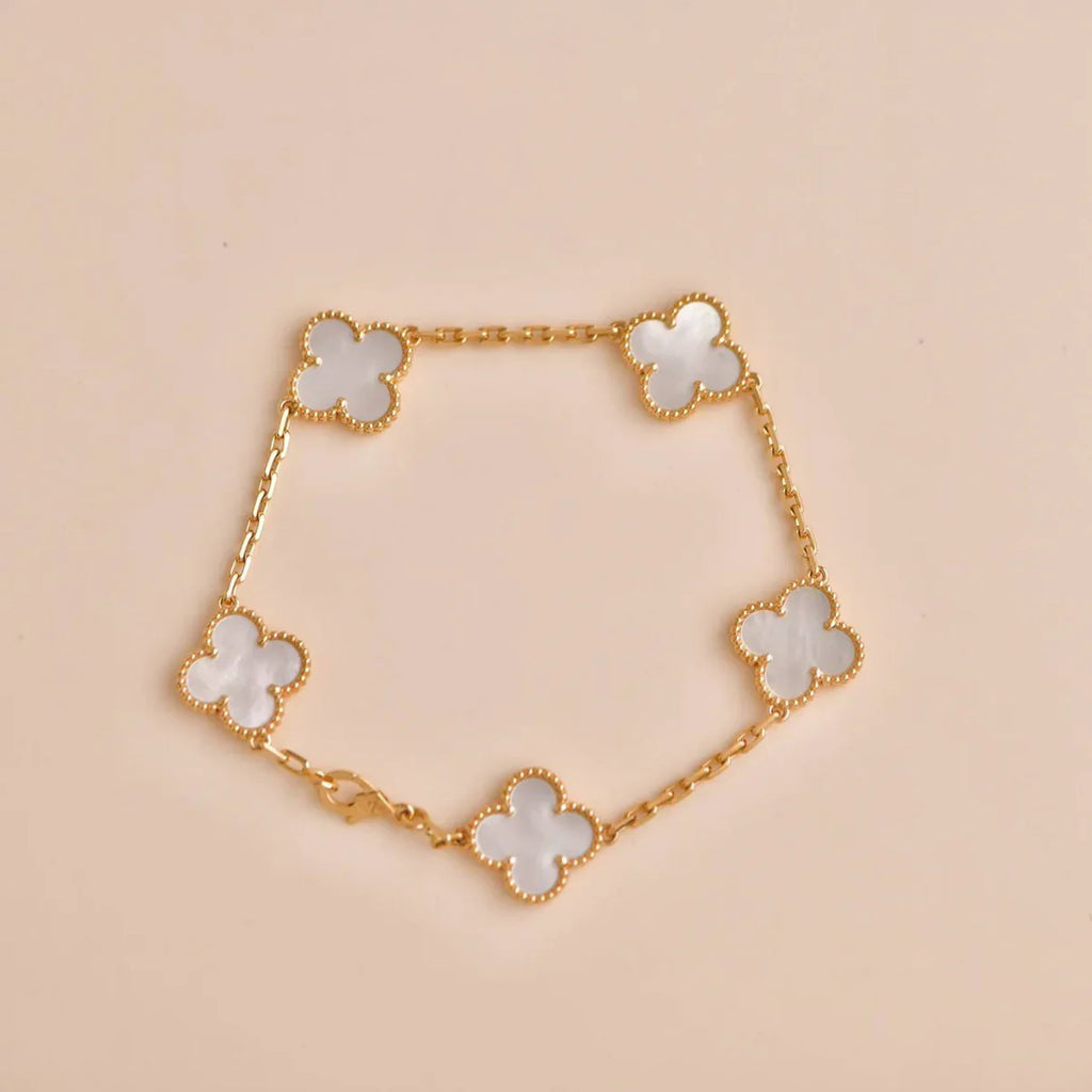 [CLOVER JEWELRY]CLOVER WHITE PEARL MOP 5 MOTIF BRACELET COLLECTION