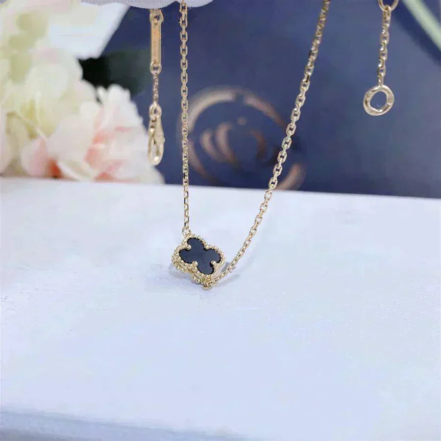[CLOVER JEWELRY]CLOVER ONYX SINGLE FLOWER BRACELET
