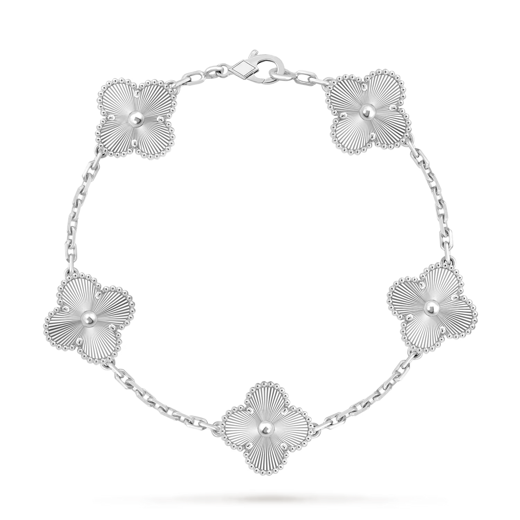 [Camiery] VA CLOVER 5 MOTIFS LASER WHITE GOLD BRACELET